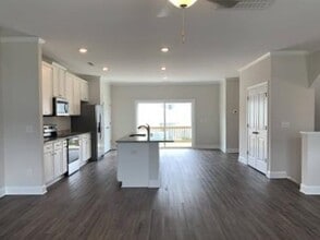 Building Photo - 6914 Point Bar Pl