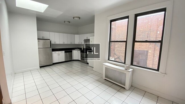 Building Photo - STEINWAY STREET