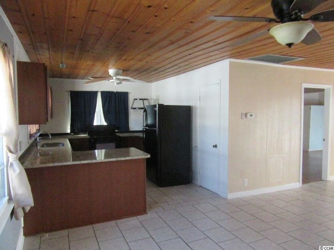Foto del edificio - 4301 N Ocean Blvd