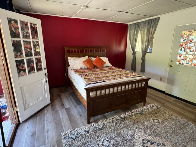Living space - 16218 Vashon Hwy SW
