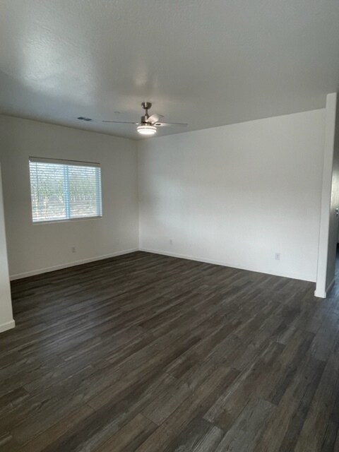 Foto del edificio - 3846 S Burke St