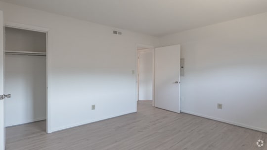 2BR.1.5BA,- 807SF - Carson Square Apartments