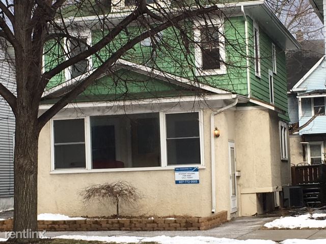 Building Photo - 4 br, 1.5 bath House - 114 Grand Blvd