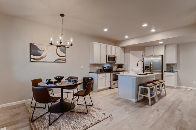 Building Photo - 2700 Brookstone Dr