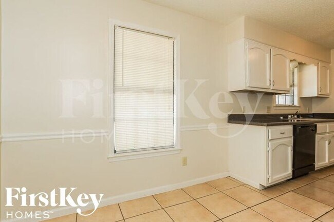 Foto del edificio - 6350 N Fawn Hollow Cir