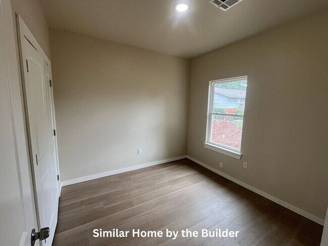 Foto del edificio - Move-In Ready 2-Bed Home in Perry – Pet Friendly