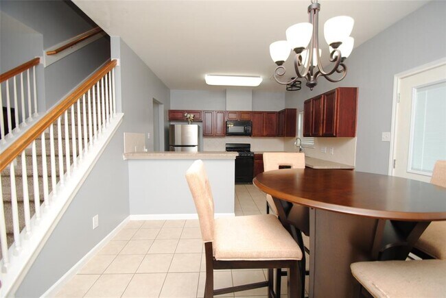 Building Photo - 8319 Greys Ln