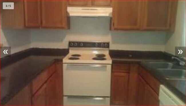 Building Photo - 9535 Olde Towne Row