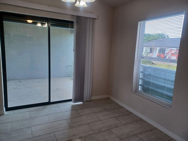 Foto del edificio - AVAILABLE NOW: BRAND NEW CONSTRUCTION 3 Bedroom / 2 Bathroom HOME