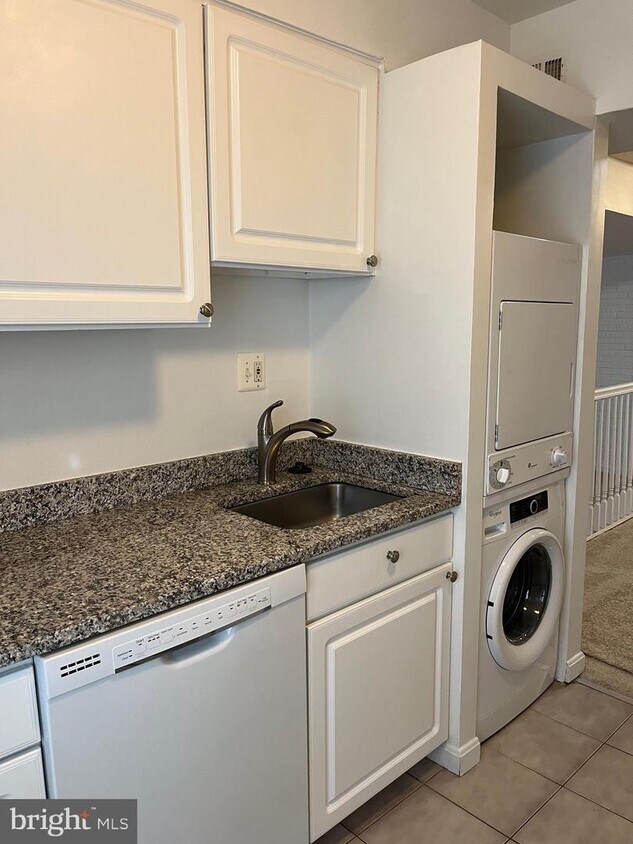 Foto principal - 4709 Tecumseh St