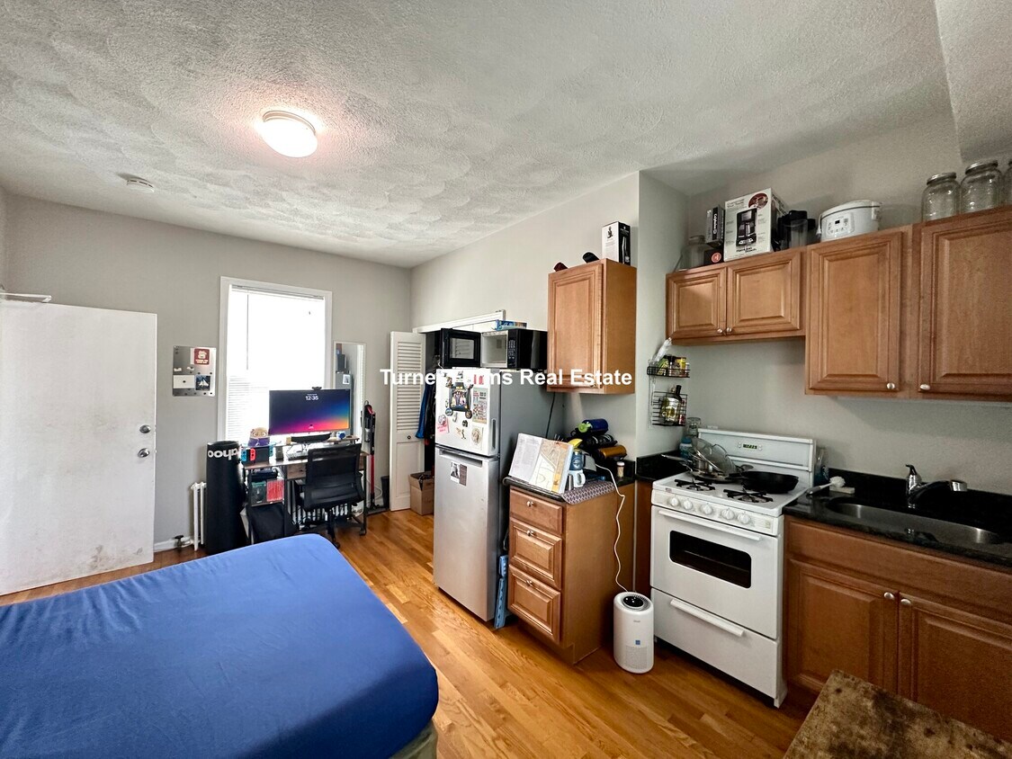 Foto principal - 13 Pleasant St