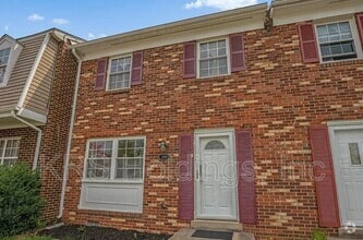 Building Photo - 1848 Fort Pulaski Ct
