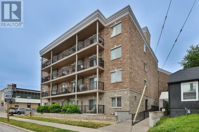 Building Photo - 73-173 Washington Ave