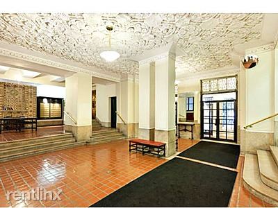 Building Photo - 730 Riverside Dr