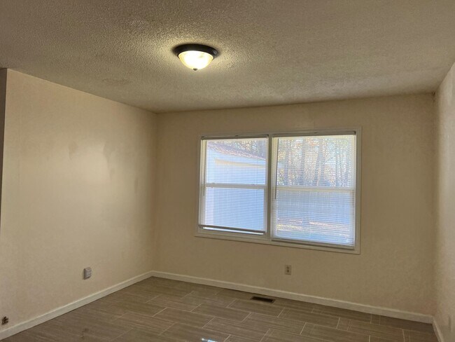 Foto del edificio - 2014 Cedar Point Cir
