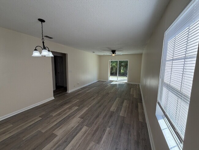 Foto del edificio - Condo for Rent