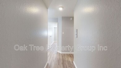 Building Photo - 1627 High St