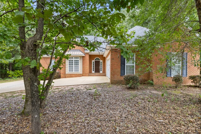 Photo - 148 Carriage House Ln