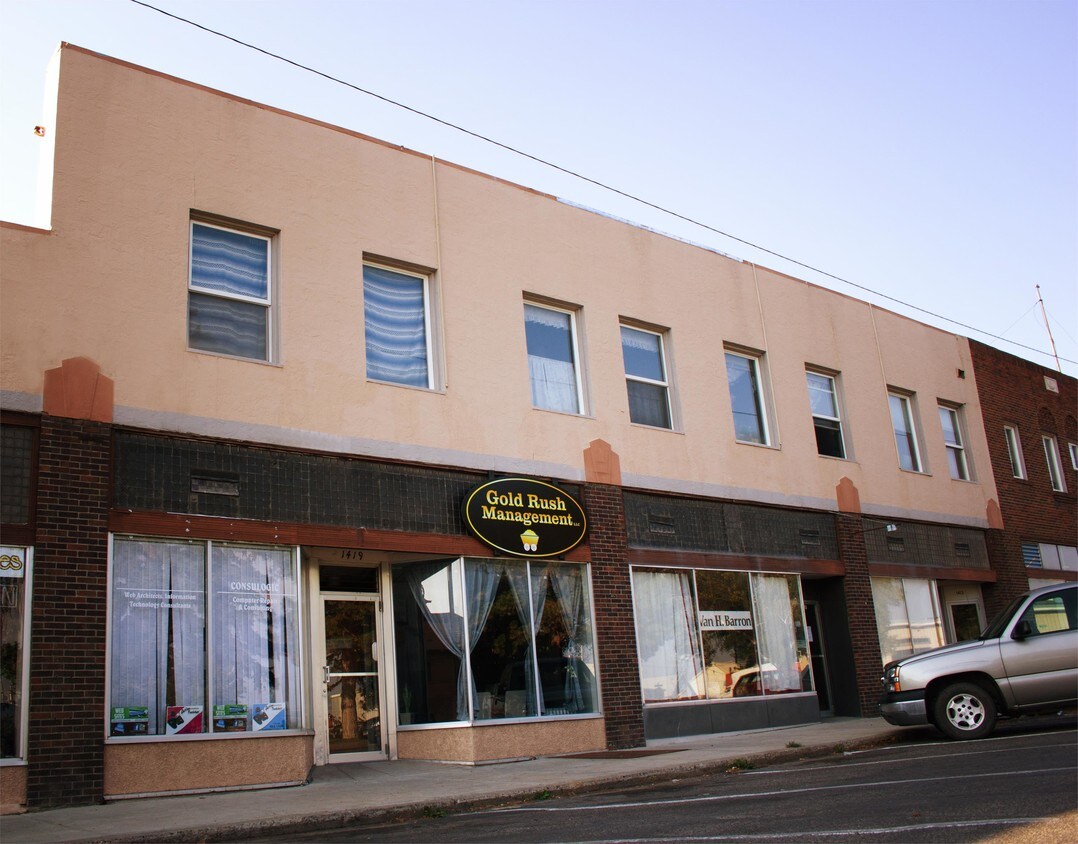Primary Photo - 1429 Helena Ave