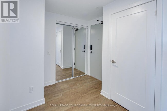 Building Photo - 5105 Hurontario St