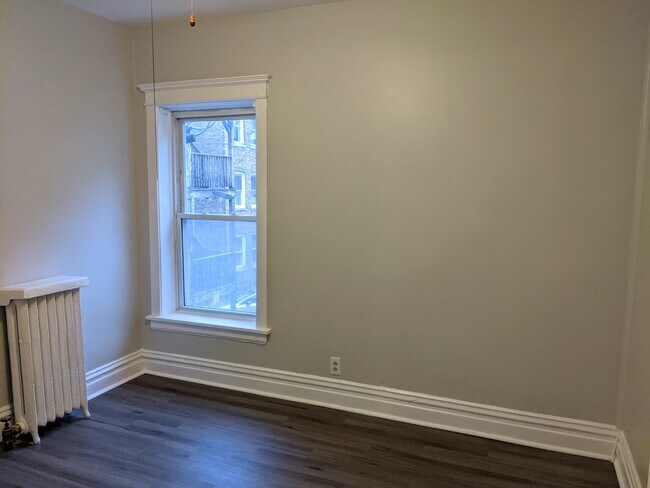 Building Photo - 837 Judson Ave