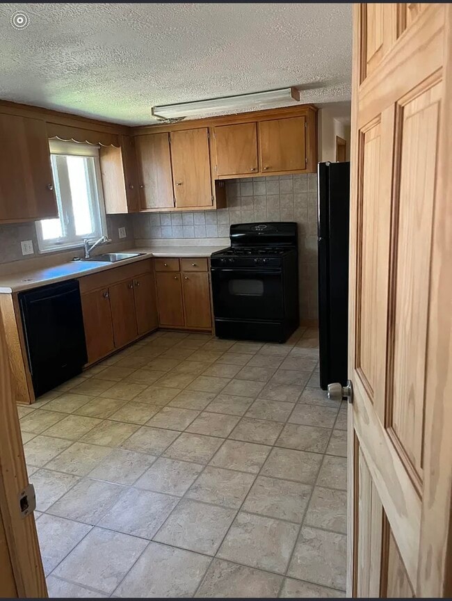 Building Photo - 26 W Payne St