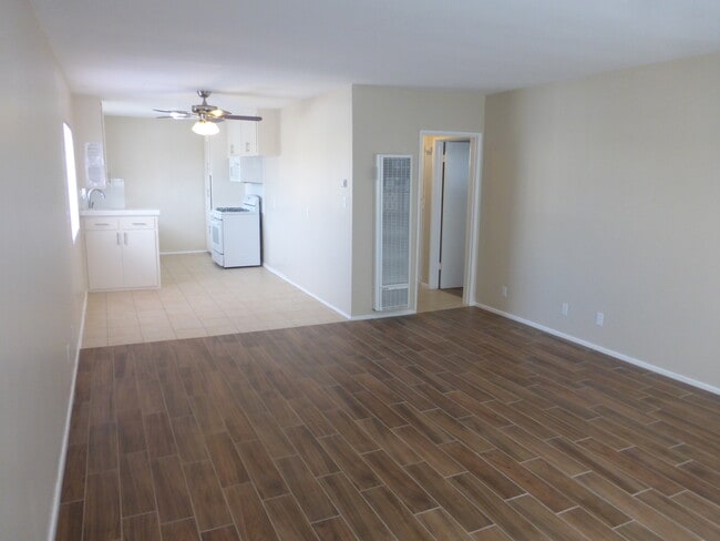 Dining room - Kitchen - 4443 W 130th St