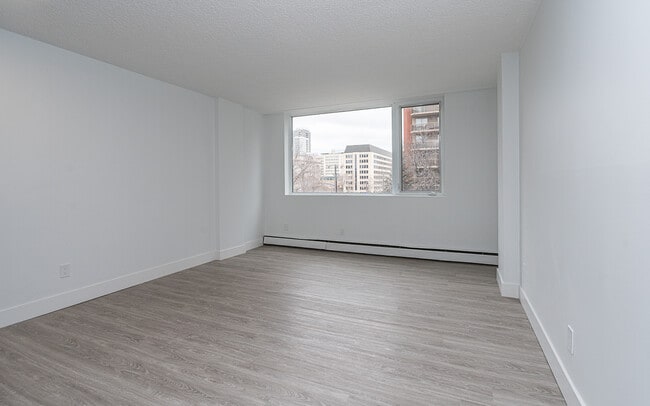 Living Room - Hi-Level Affordable