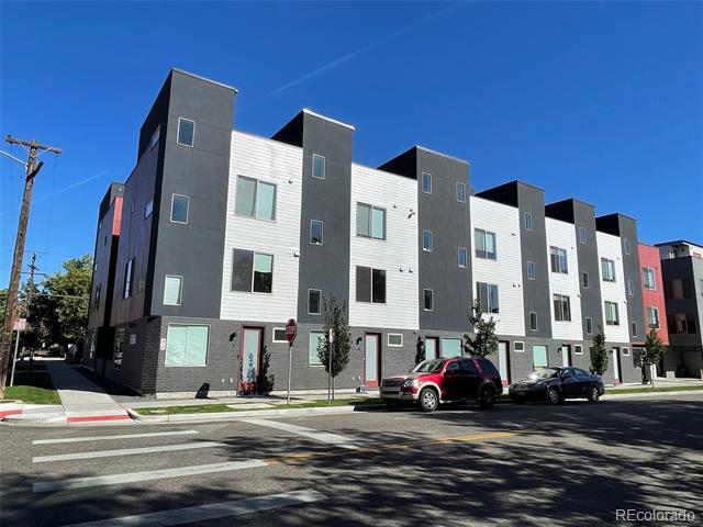Building Photo - 90 Galapago St