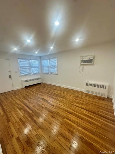 Foto del edificio - 538 E Park Ave