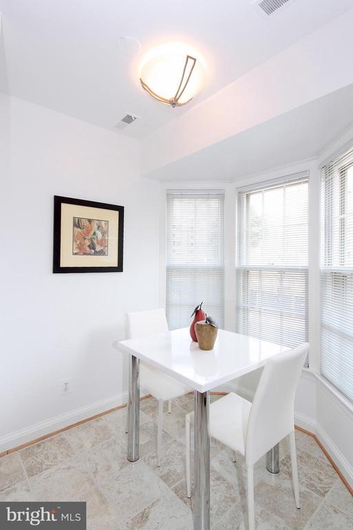 Foto del edificio - 2312 L St NW
