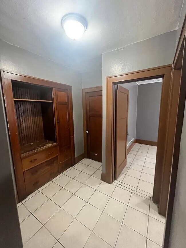 Foto del edificio - 2749-2751-2751 N 45th St