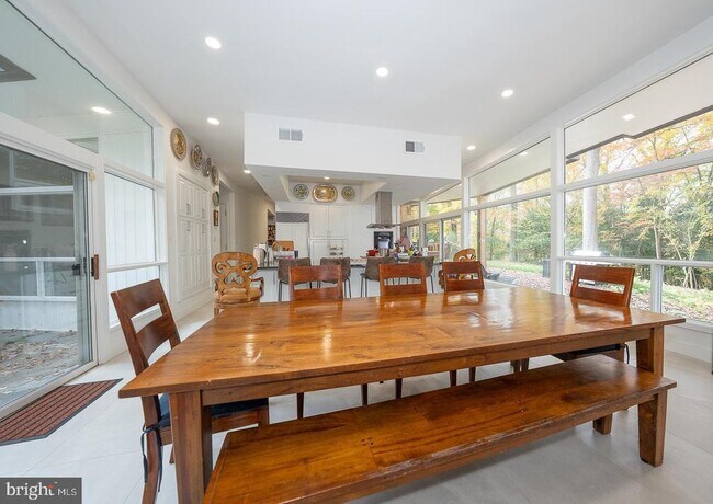 Foto del edificio - 39 Fairview Rd