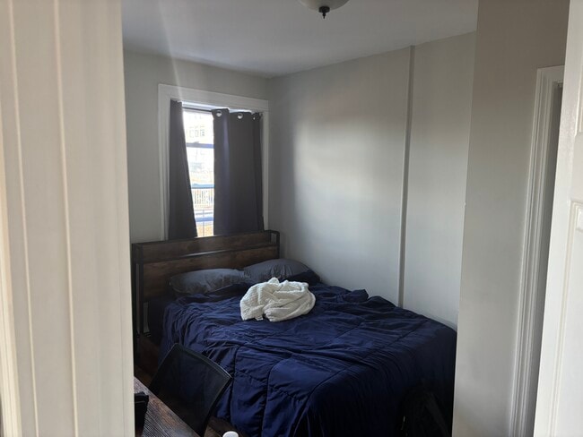 Building Photo - 28 Fleet St