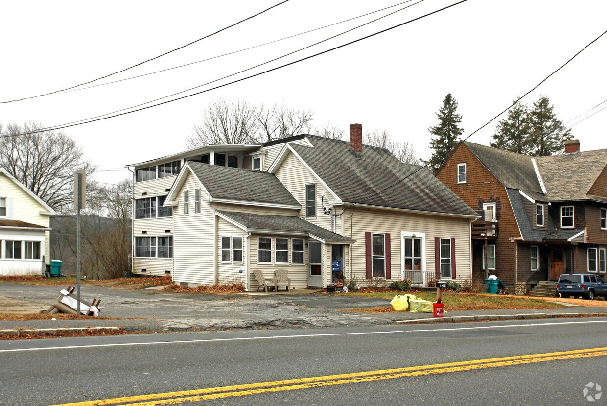 142 Main St, Upton, MA 01568 Apartments in Upton, MA