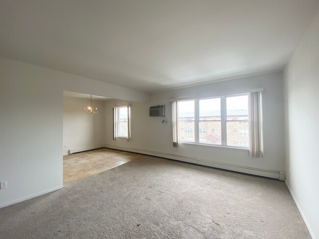 Building Photo - 56 Riverview Ct