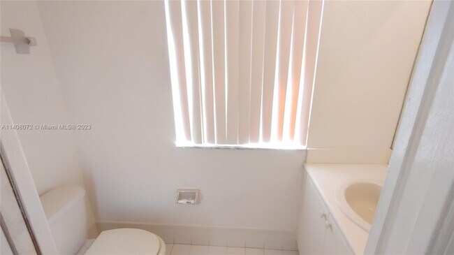 Foto del edificio - 2871 SE 15th Rd