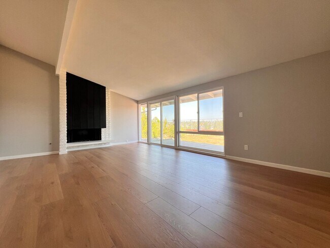 Foto del edificio - Fully remodeled 4 Bedroom La Mesa Home wit...