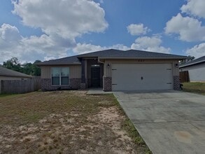 Building Photo - 227 Croft Cir