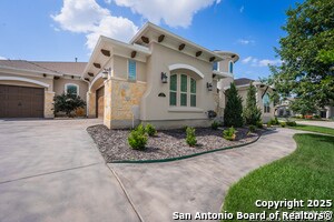 Foto del edificio - 3715 Coggeshall Ln