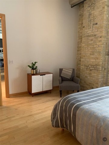 Foto del edificio - 239 E Chicago St