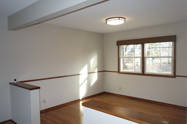 Building Photo - 1260 Burke Ave W