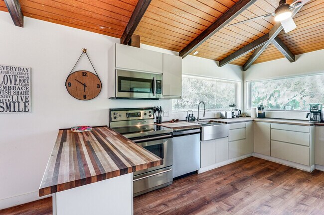 Foto del edificio - 10 Robbers Roost