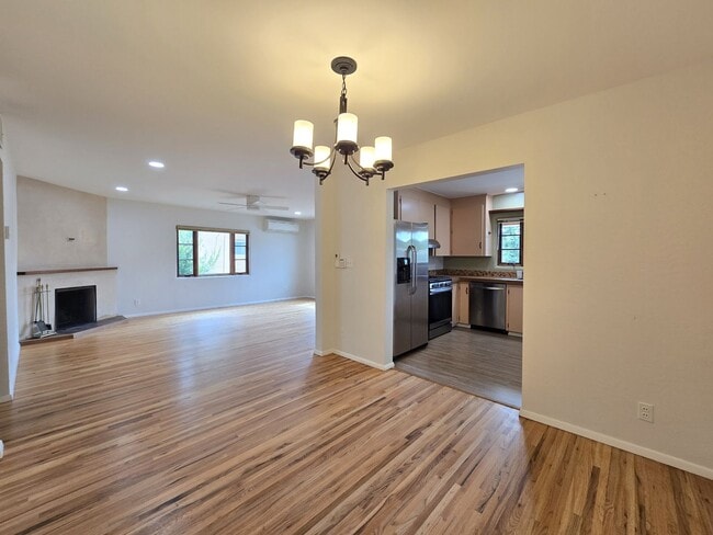 Building Photo - 133 Sereno Dr