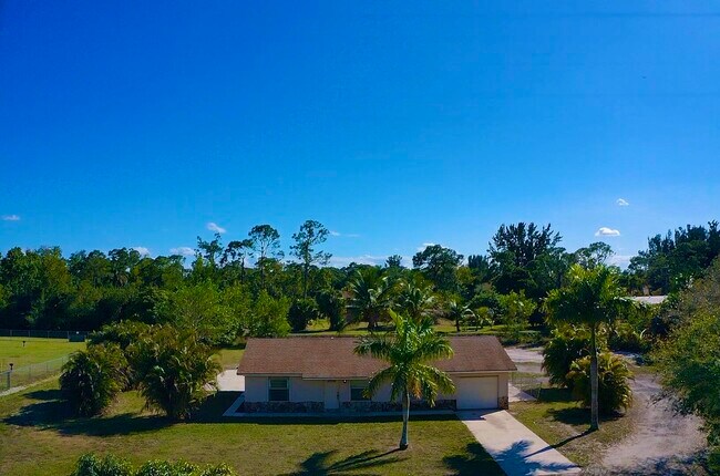 Building Photo - 16394 Pimlico Dr E