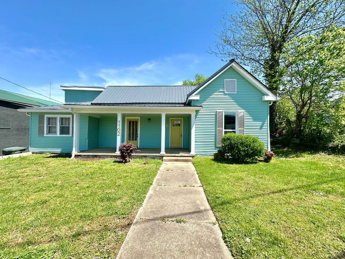 Primary Photo - 1102 Batts Blvd