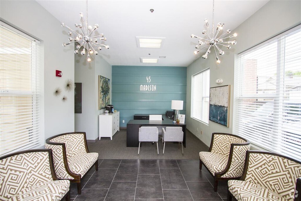 The Reserve At Barry Apartments Rentals Kansas City, MO