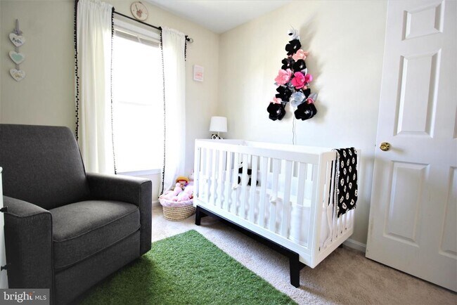 Building Photo - 5317 Buxton Ct