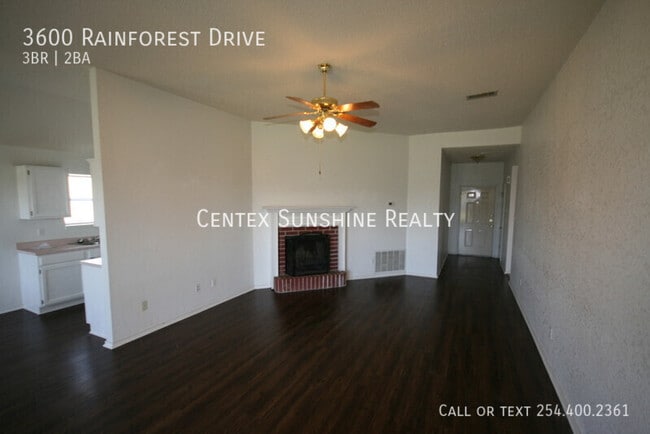 Building Photo - 3600 Rainforest Ln
