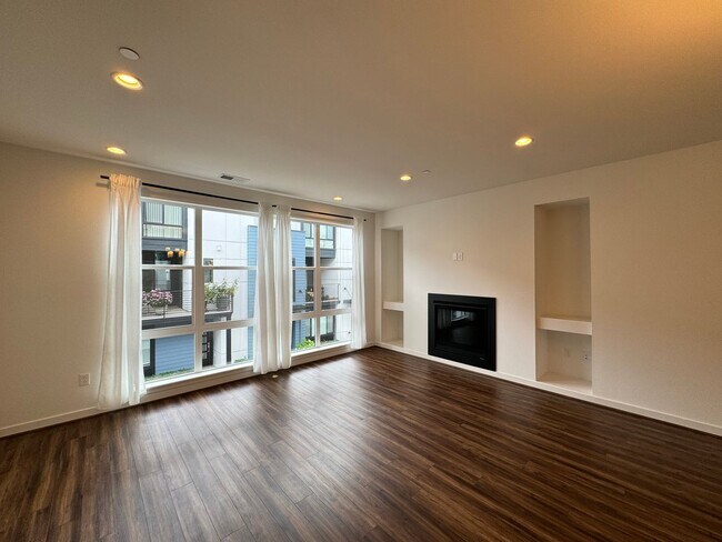Foto del edificio - Luxury townhouse for rent